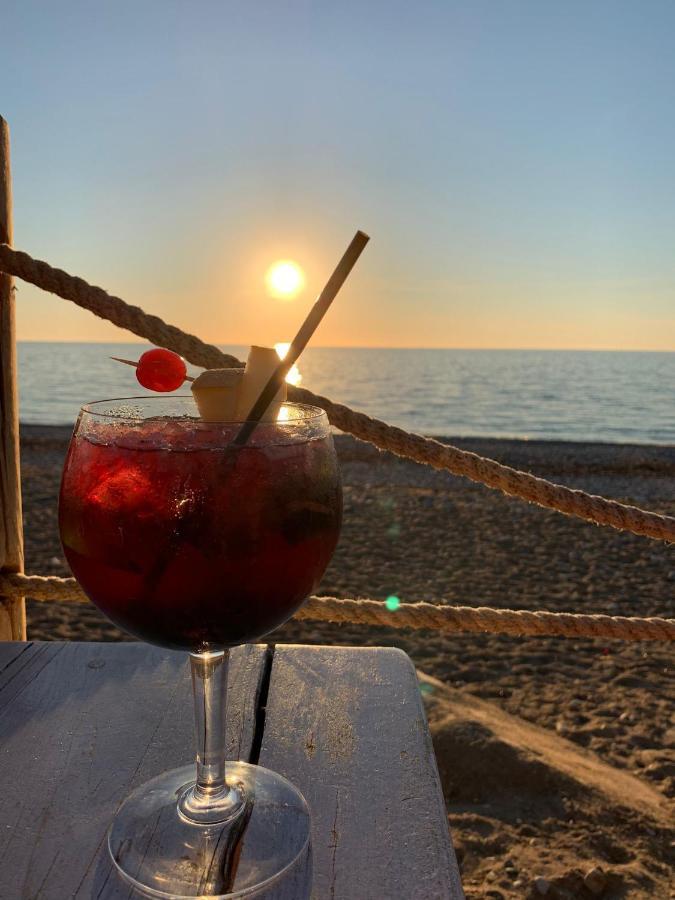 Ocean Sunset Apartment Pafos Dış mekan fotoğraf